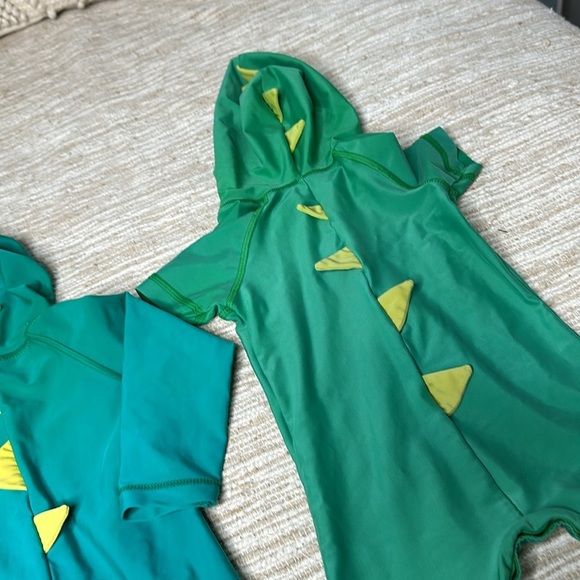 24m-2T short and long sleeve rashguards 1/2zip up - Picture 12 of 12